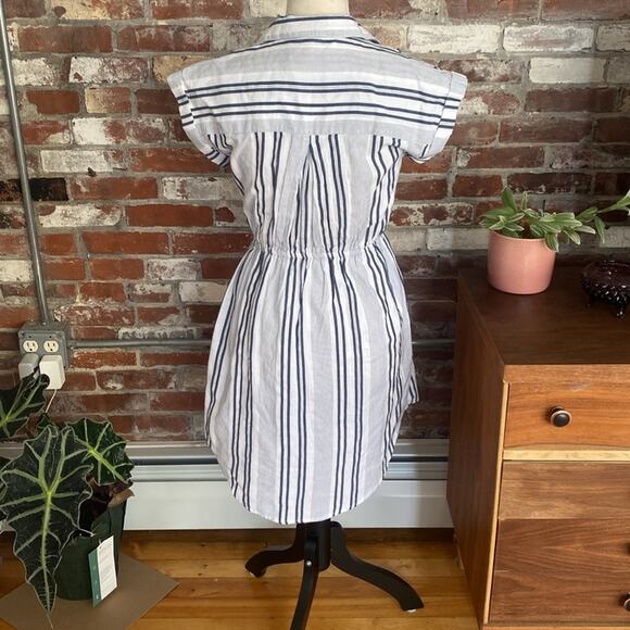 Japna White and Navy Blue Cinched Waist Short Sleeve Button Down Dress Size XS - Picture 6 of 8